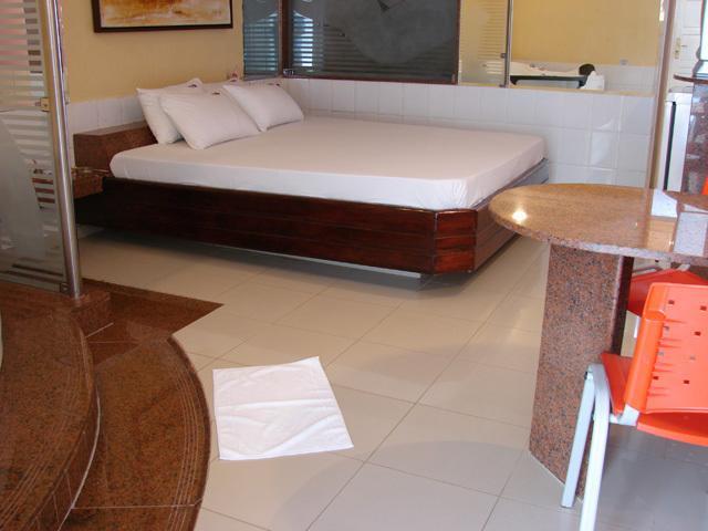 Tititi Motel (Adults Only) Olinda Rom bilde